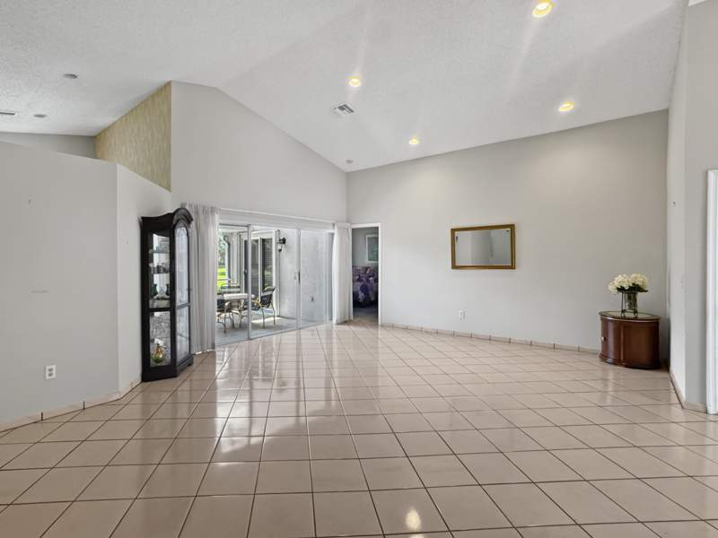 3 bedroom Single Family Residence at 180 NW 47th Avenue, Coquina Lakes, Deerfield Beach — photo 5