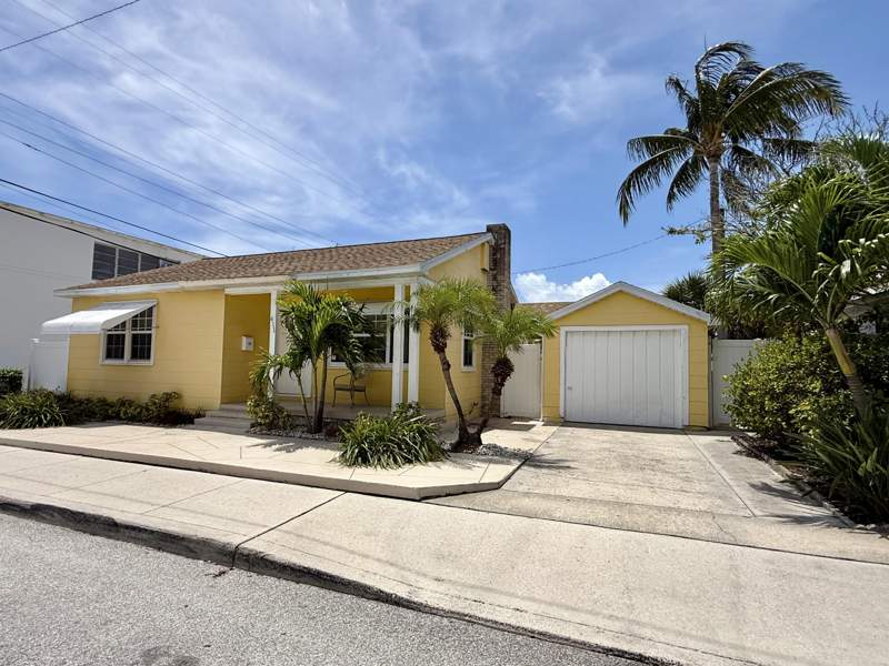 2 bedroom Single Family Residence at 411 3rd Avenue, Lake Worth Town Of, Lake Worth Beach — photo 2