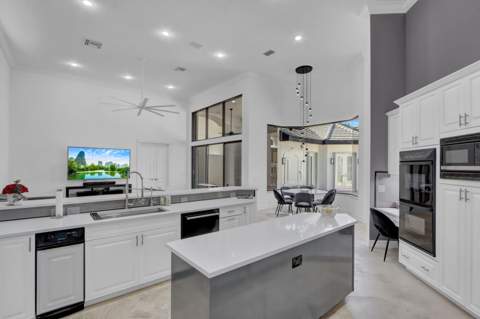 3799 Coventry Lane, Boca Raton FL - photo 11 of 54