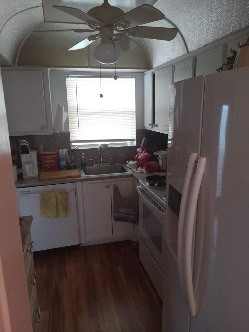 2 bedroom Condominium at 2901 E Sunrise Lakes Drive #202, Sunrise Lakes 16 Condo, Sunrise — photo 3
