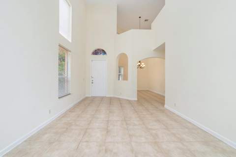 6004 Spring Lake Terrace, Fort Pierce FL - photo 7 of 54