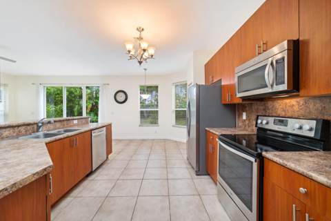 6004 Spring Lake Terrace, Fort Pierce FL - photo 10 of 54