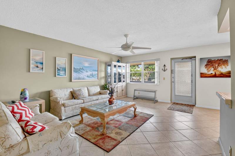 2 bedroom Condominium at 317 N Windsor N, Windsor Condos, West Palm Beach — photo 2