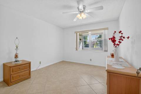 317 N Windsor N, West Palm Beach FL - photo 14 of 38