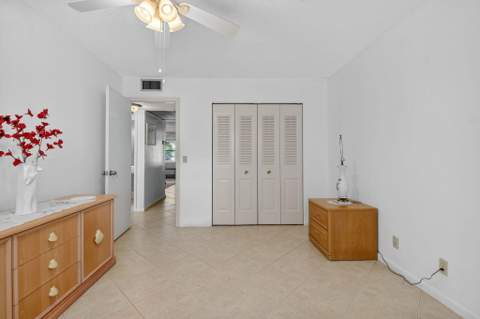 317 N Windsor N, West Palm Beach FL - photo 15 of 38