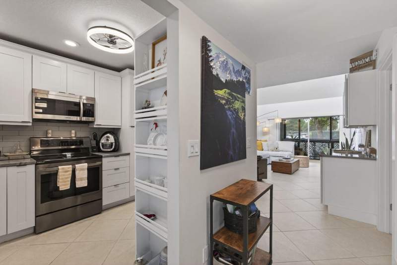 1 bedroom Villa at 2532 S Boundbrook Dr S #102, Boundbrook Condo S, Palm Springs — photo 2