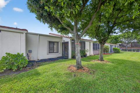 2532 S Boundbrook Dr S #102, Palm Springs FL - photo 23 of 29