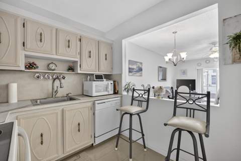 5681 SW 2nd Court #106, Margate FL - photo 10 of 23