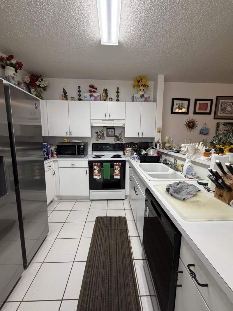 3 bedroom Townhouse at 11812 Royal Palm Boulevard, Coral Springs Country Club, Coral Springs — photo 4