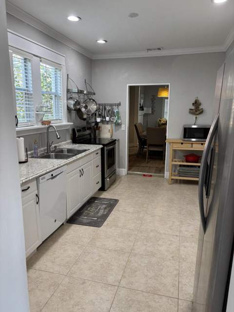 808 Kanuga Drive, West Palm Beach FL - photo 6 of 26