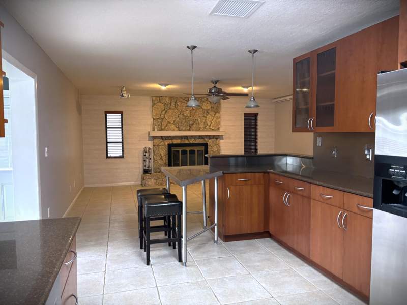 3 bedroom Single Family Residence at 202 SW Crescent Avenue, Port St Lucie Section 18, Port St. Lucie — photo 3
