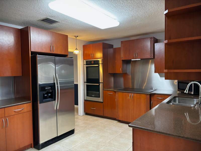 3 bedroom Single Family Residence at 202 SW Crescent Avenue, Port St Lucie Section 18, Port St. Lucie — photo 4