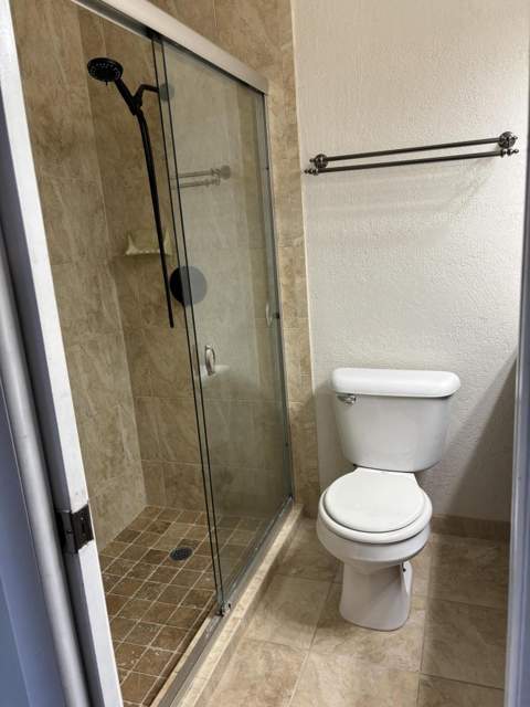 202 SW Crescent Avenue, Port St. Lucie FL - photo 9 of 43