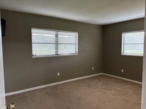 202 SW Crescent Avenue, Port St. Lucie FL - photo 14 of 43