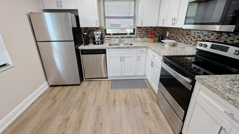 2 bedroom Condominium at 225 SE 10th Street #D3, Towne Greene Condo, Deerfield Beach — photo 3