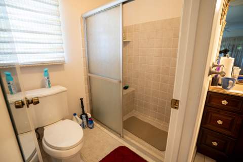 6121 Rainbow Circle, Greenacres FL - photo 13 of 49