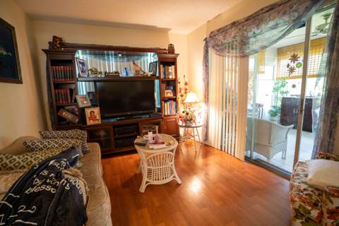 6121 Rainbow Circle, Greenacres FL - photo 18 of 49