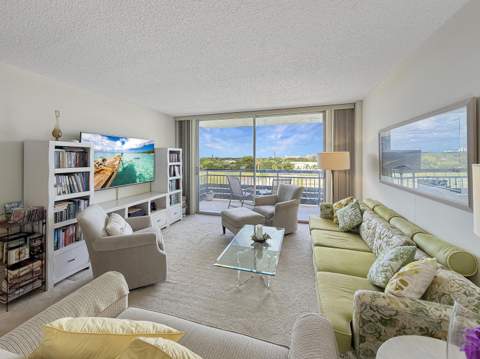 555 NW 4th Avenue #401, Boca Raton FL - photo 19 of 42