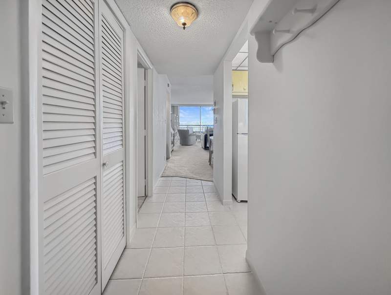 2 bedroom Condominium at 555 NW 4th Avenue #401, Starlite Condo, Boca Raton — photo 2