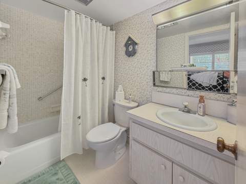 555 NW 4th Avenue #401, Boca Raton FL - photo 13 of 42