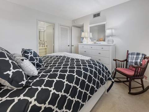 555 NW 4th Avenue #401, Boca Raton FL - photo 11 of 42