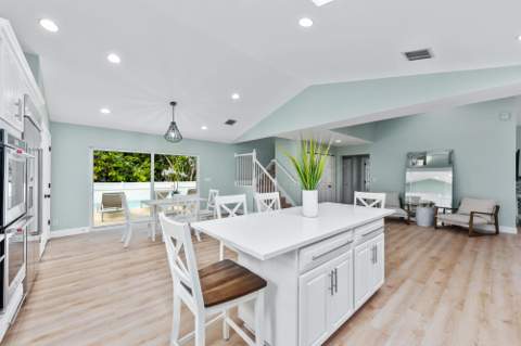 490 Mars Way, Juno Beach FL - photo 9 of 35