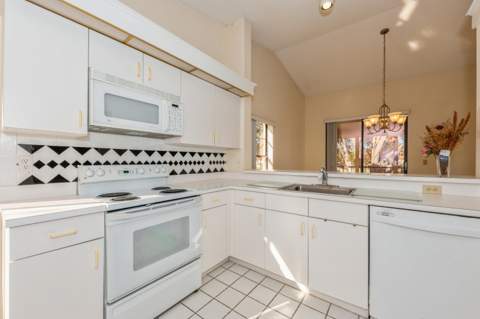 10439 S Circle Lake Drive #201, Boynton Beach FL - photo 10 of 26