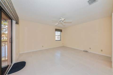 10439 S Circle Lake Drive #201, Boynton Beach FL - photo 12 of 26