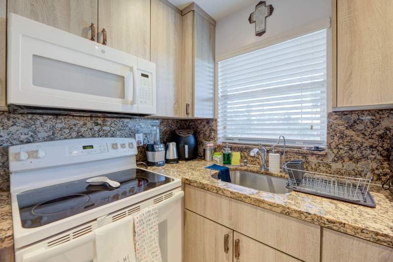 1 bedroom Condominium at 6850 Royal Palm Boulevard #303g, Royal Park Gardens Iii-G Condo, Margate — photo 4