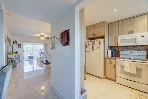 6850 Royal Palm Boulevard #303g, Margate FL - photo 6 of 25