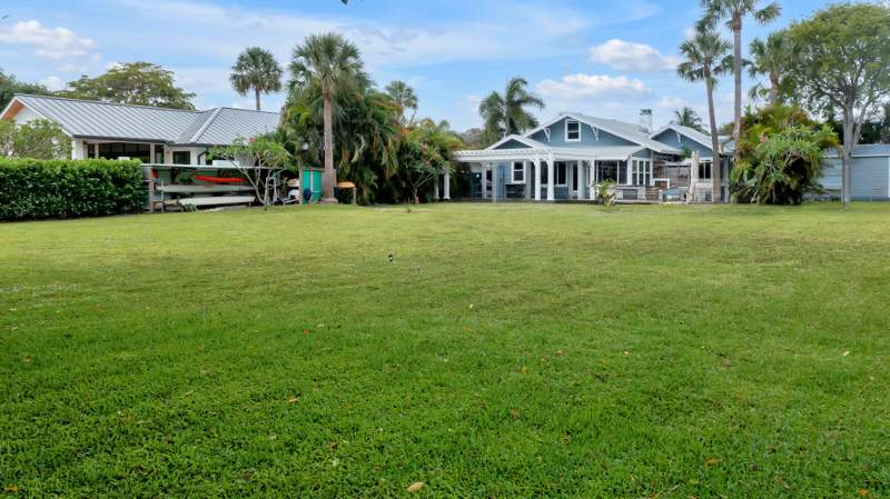 4 bedroom Single Family Residence at 1408 N Lakeside Drive, North Lake Worth, Lake Worth Beach — photo 3
