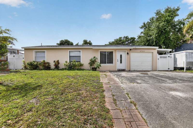 4 bedroom Single Family Residence at 4764 SW 12th Street, Broadview Park Sec 3, Fort Lauderdale — photo 3