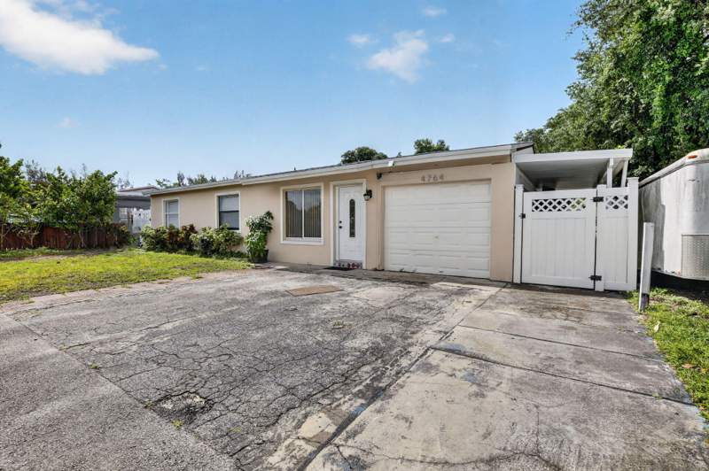 4 bedroom Single Family Residence at 4764 SW 12th Street, Broadview Park Sec 3, Fort Lauderdale — photo 5