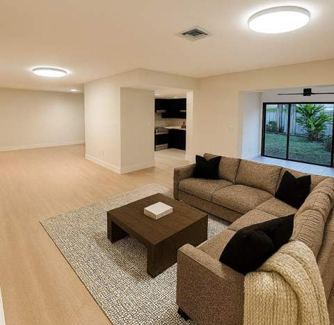 5042 Sheridan Street, Hollywood FL - photo 15 of 18