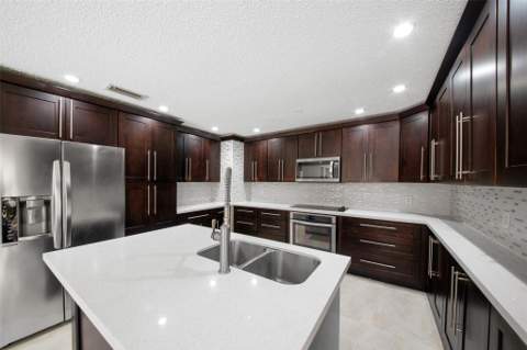 6625 NW 75th Place, Parkland FL - photo 7 of 46