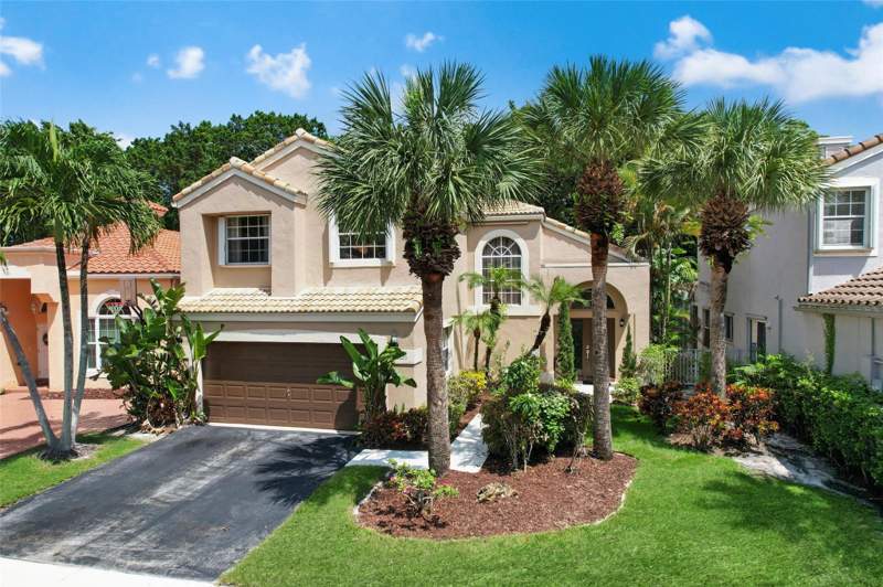 4 bedroom Single Family Residence at 6625 NW 75th Place, Whittier Oaks at Terramar, Parkland — photo 2