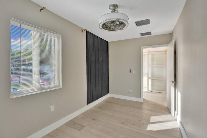4 bedroom Single Family Residence at 512 NW 15th Terrace, Dorsey Park First Add, Fort Lauderdale — photo 4