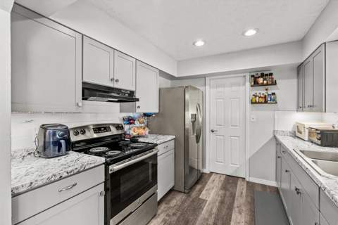 1297 SE Floresta Drive, Port St. Lucie FL - photo 10 of 40