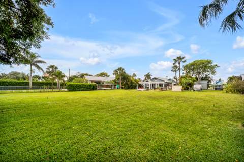 1408 N Lakeside Drive, Lake Worth Beach FL - photo 24 of 25