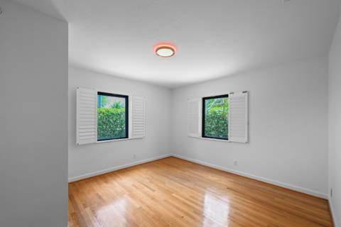 1915 Lake Avenue, West Palm Beach FL - photo 13 of 39