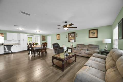 5214 Bowling Green Drive, Fort Pierce FL - photo 9 of 30