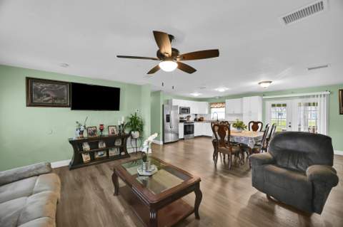 5214 Bowling Green Drive, Fort Pierce FL - photo 7 of 30