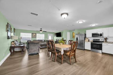 5214 Bowling Green Drive, Fort Pierce FL - photo 8 of 30