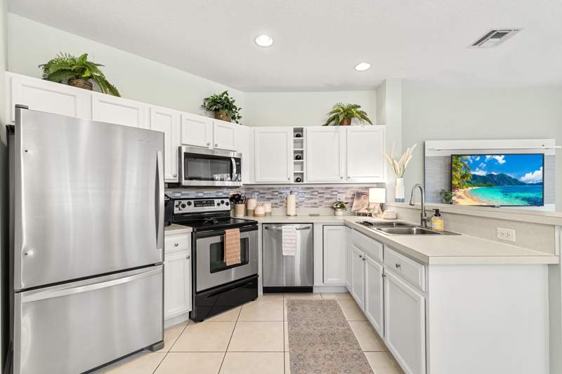 2 bedroom Condominium at 8228 Mulligan Circle, Castle Pines, Port St. Lucie — photo 5