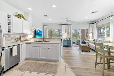 8228 Mulligan Circle, Port St. Lucie FL - photo 8 of 47