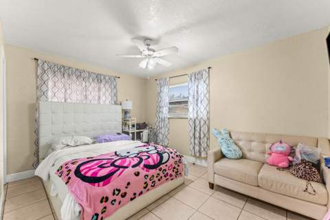 2640 NW 14th Court, Fort Lauderdale FL - photo 15 of 23