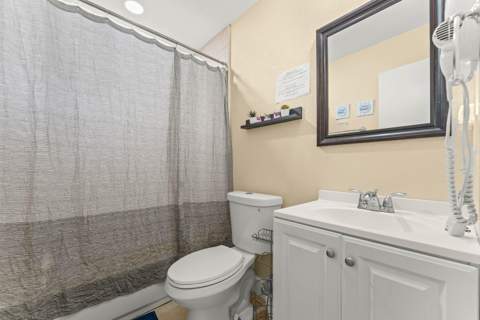 2640 NW 14th Court, Fort Lauderdale FL - photo 20 of 23