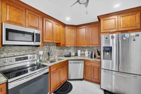 3333 NE 34th Street #701, Fort Lauderdale FL - photo 12 of 35