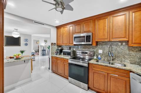 3333 NE 34th Street #701, Fort Lauderdale FL - photo 13 of 35