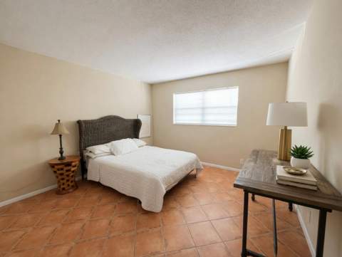 1430 S Lakeside Drive #22, Lake Worth Beach FL - photo 6 of 20
